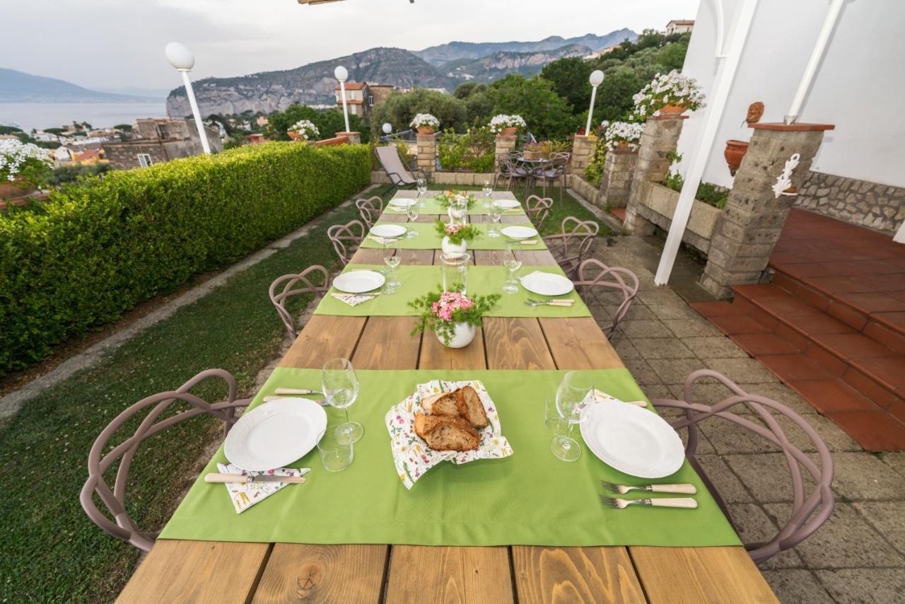 Shanti Home - Restaurant Di Aversano Salvatore ソレント エクステリア 写真