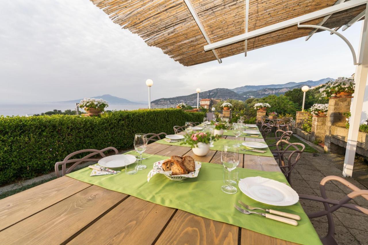 Shanti Home - Restaurant Di Aversano Salvatore ソレント エクステリア 写真