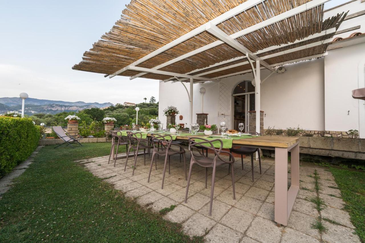 Shanti Home - Restaurant Di Aversano Salvatore ソレント エクステリア 写真