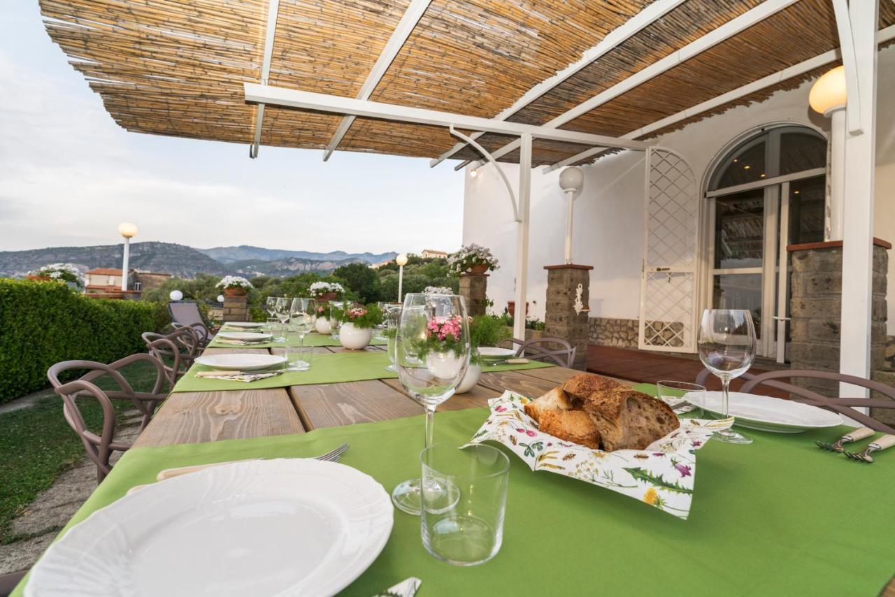 Shanti Home - Restaurant Di Aversano Salvatore ソレント エクステリア 写真